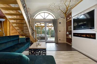 Große, komfortable Ferienvilla mit Garten