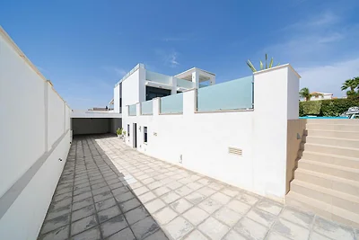 Gemütliche Villa mit eigenem Pool in...