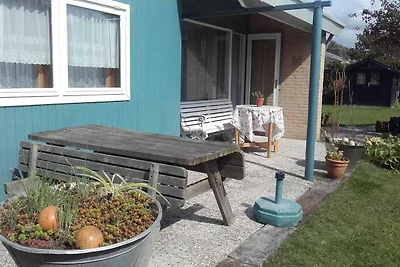 Schöner Bungalow mit sonnigem Garten