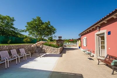 Vakantiehuis in Pićan met zwembad
