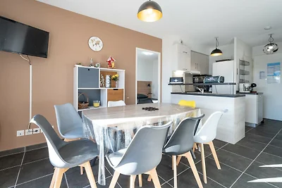 Wohnung in Sérignan mit Garten