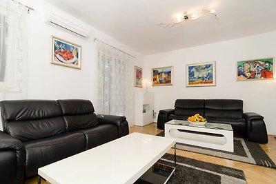 Apartment Iva 31 - Two-Bedroom Apartment with...