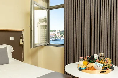 Elegante appartamento a Porto per famiglie