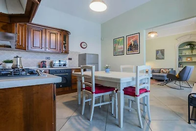 Wohnung in Torino mit Balkon und Parken