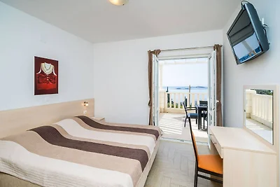 Villa Samba - Two-Bedroom Apartment with Terr...