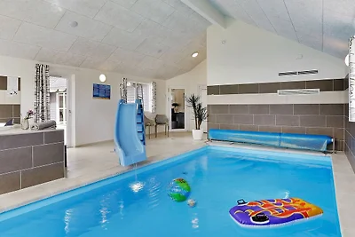 24 Personen Ferienhaus in Spøttrup