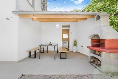 Ruhiges Ferienhaus in der Nähe von Baška