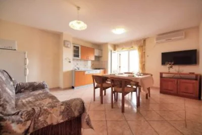Apartment Stefani - two bedroom apartment wit...