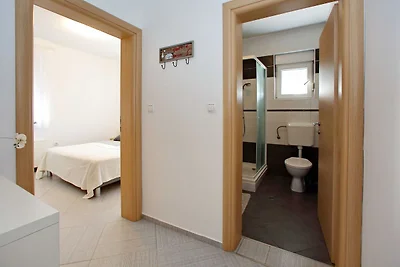 Ruhige Wohnung in Bibinje mit Garten und...