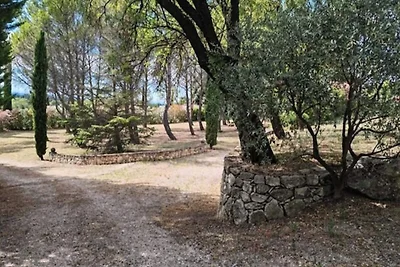 Der Rosengarten Pernes les Fontaines