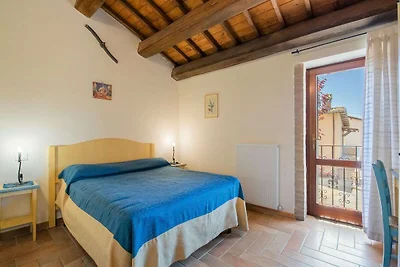 Ruhiges Ferienhaus in Sellano mit Pool