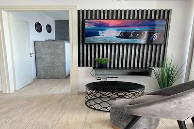 Apartment in Saranda with Sea Views