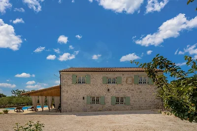 Villa in Posedarje mit privatem Pool