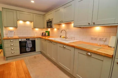 Hütte in Cotswolds mit Whirlpool & Garten