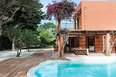 Beautiful villa in Marsala with pool