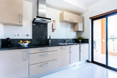 Wohnung in Luz mit Meerblick & Pools