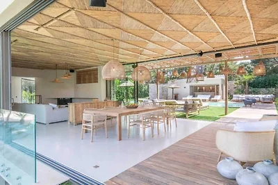 Prestige-Villa mit Klimaanlage, 12 Zimmer, Po...