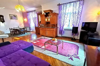 Secluded Lovran Apartment with Balcony and Pa...