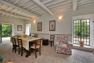 Villa a Sermugnano vicino al lago