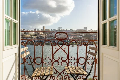 Stilvolles Apartment mit Flussblick in Porto