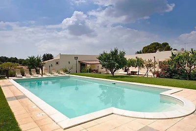 Moderna villa a Campanella-gianforma con pisc...