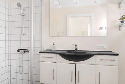 2 persoons vakantie huis in Aakirkeby-By...