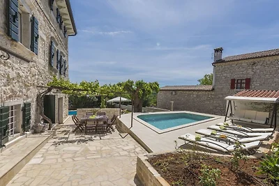 Villa in Poreč mit Schwimmbecken