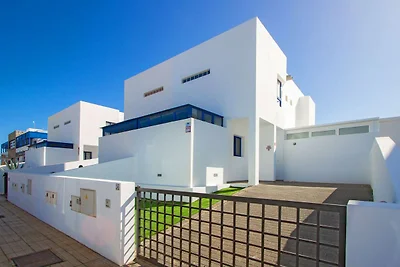 Casa di charme con piscina e vista sul mare