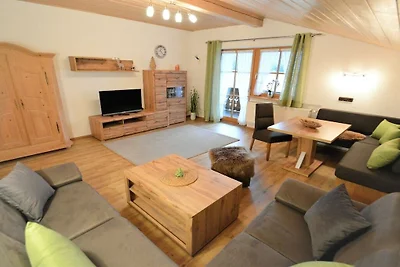 Appartamento per vacanze a Krün con piscina