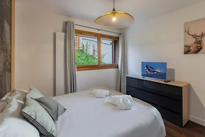 Silver Lodge Residence - B