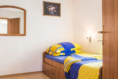 Apartments Jug - Studio Apartment with Privat...
