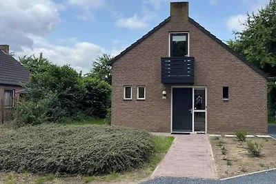 Waldrefugium mit Solarladegerät