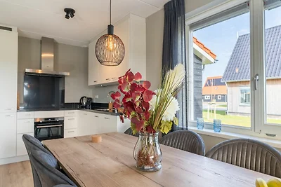 Ferienhaus mit Garten in Südlage