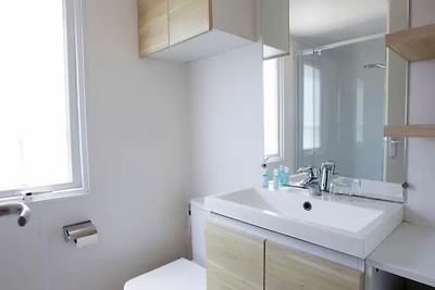 Chalet mit 2 Bהdern in Strandnהhe
