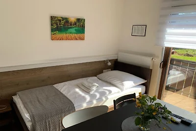 Guesthouse Family Bosnic - Suite Room with Ba...