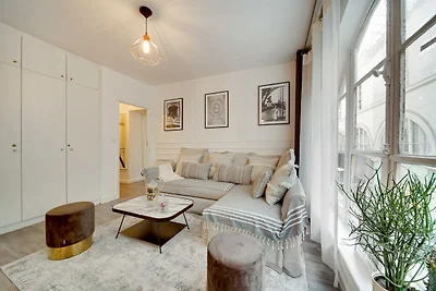 GEWELDIG HISTORISCH PARIJS APPARTEMENT NAAST ...