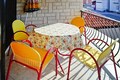 Wohnung in Jadranovo mit Balkon