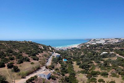 Casa vacanze di buon gusto con piscina...