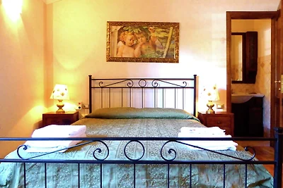 Ferienhaus in Montecarelli mit Swimmingpool