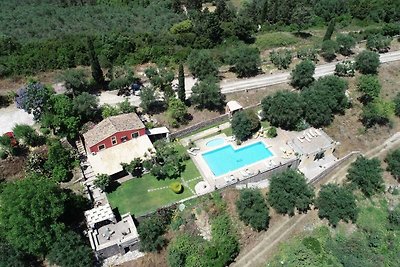 Villa a Paleokastrites con piscina