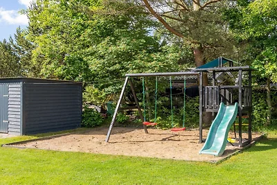 12 Personen Ferienhaus in Hals-By Traum