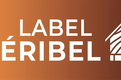 Große, sonnige Wohnung nur wenige Schritte vo...