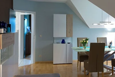 Apartment in Hצxter mit Balkon