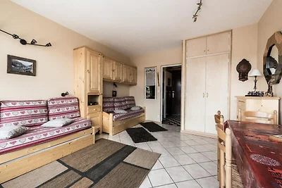 Appartamento luminoso · Accesso diretto alle ...