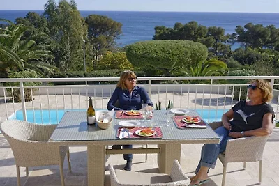 Villa a Les Issambres con piscina