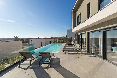 - Villa Seastar
