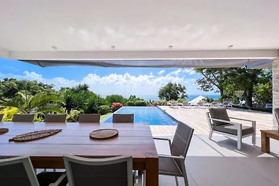 Villa in Saint-François mit Meerblick