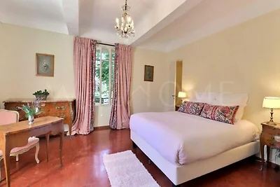 Haus im Luberon mit Pool und Lavendelblick