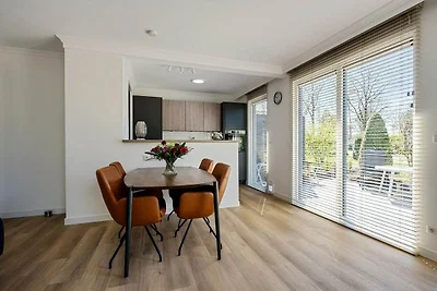 Luxuriöses Ferienhaus mitten in der Natur