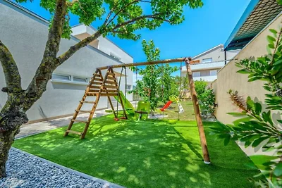 Five Bedroom Villa with Private Pool